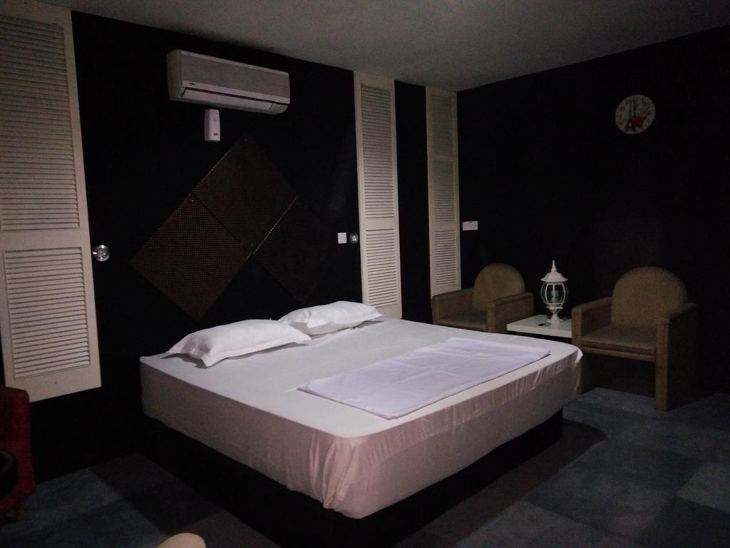 Transit Room Klia - Residence Villa Kampong Kubang Beras Eksteriør bilde