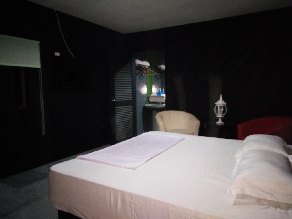 Transit Room Klia - Residence Villa Kampong Kubang Beras Eksteriør bilde