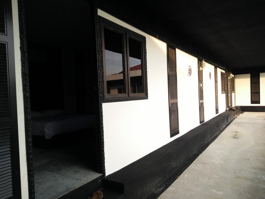 Transit Room Klia - Residence Villa Kampong Kubang Beras Eksteriør bilde